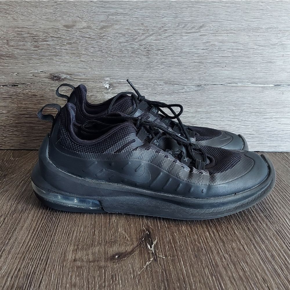 Nike Air Max Axis Running Shoes Womens 7 Sneakers Black Anthracite AA2168-006